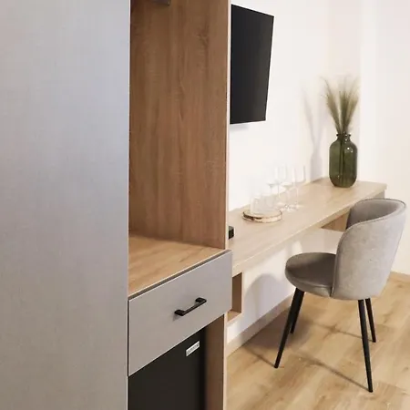 Hotel Dubno Eat & Sleep