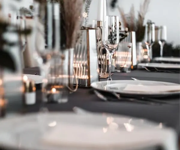 Otel Dubno Eat & Sleep
